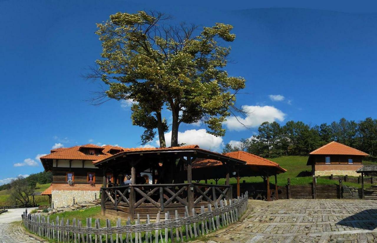 Eko Selo Kostunici Otel Dış mekan fotoğraf