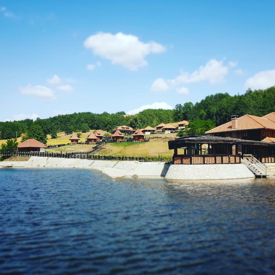 Eko Selo Kostunici Otel Dış mekan fotoğraf